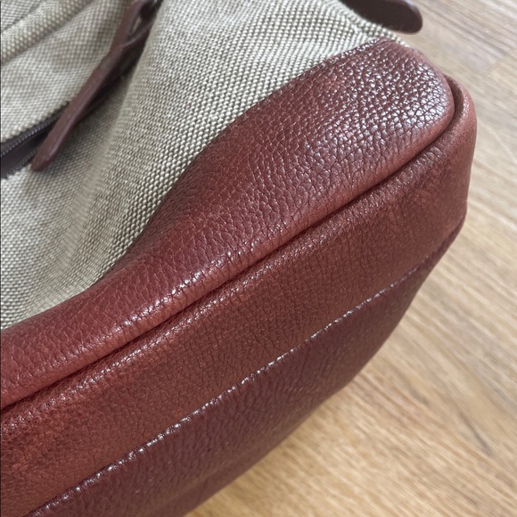 BOSCA Stylish Gray and Brown Men's Backpack - Picture 3 of 7